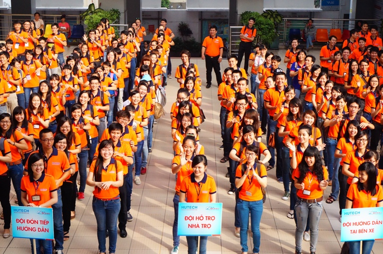 351 Sinh viên chính thức trở thành Tình nguyện viên Tiếp sức Mùa thi HUTECH 2014 9