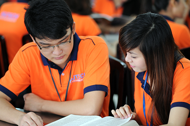 Từ điển Việt – Anh đặc biêt do Trưởng khoa Ngoại ngữ HUTECH chủ biên 17