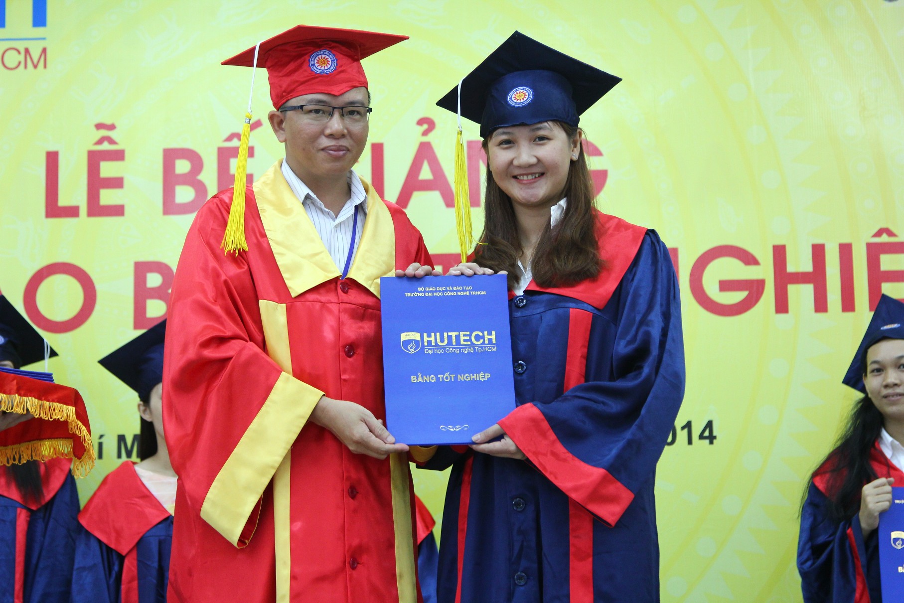 HUTECH trao bằng tốt nghiệp cho các tân kỹ sư, cử nhân  40