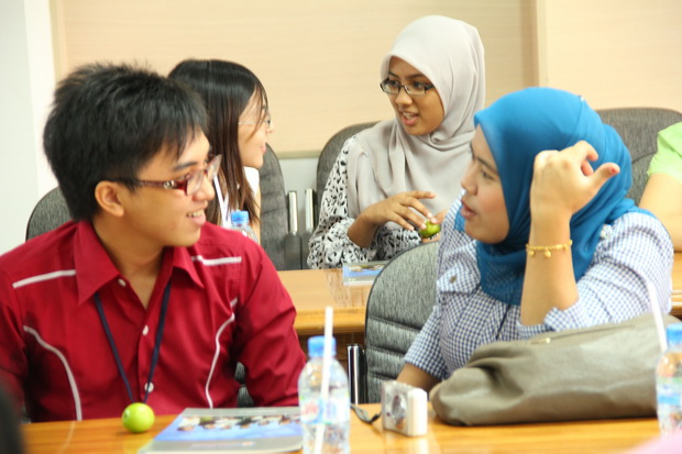 Sinh viên HUTECH giao lưu với sinh viên Đại học Công nghệ Mara – Malaysia 4