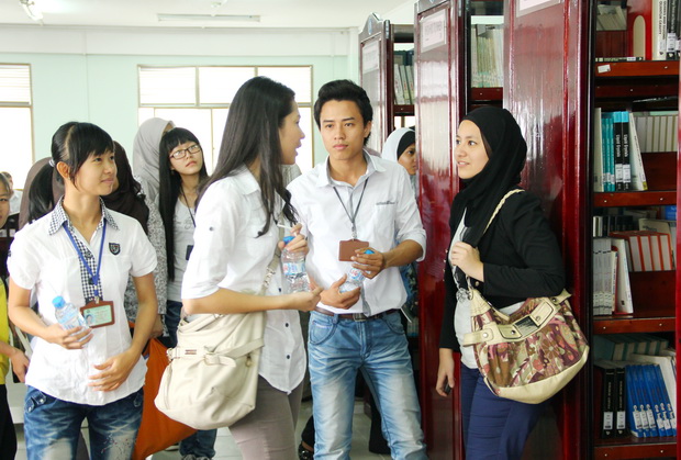 Sinh viên HUTECH giao lưu với sinh viên Đại học Công nghệ Mara – Malaysia 11