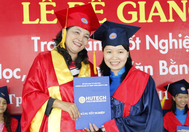 Khoa Môi trường & CNSH, Công nghệ thông tin, Cơ – Điện – Điện tử, Kế toán – Tài chính – Ngân hàng, T 4