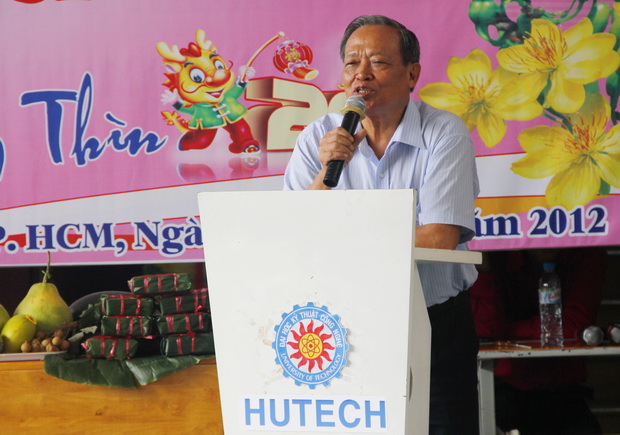 “Sinh viên HUTECH vui tết xa nhà” – Xuân Nhâm Thìn 2012 18