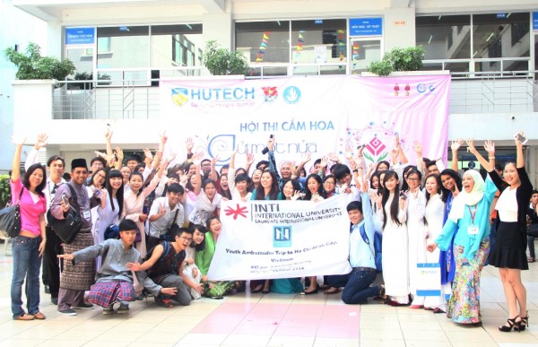 “Young Ambassador Program” – cầu nối văn hóa giữa SV HUTECH và SV INTI (Malaysia) 44