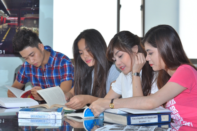 Tư vấn tuyển sinh: Liên thông trái ngành, được hay không? 11