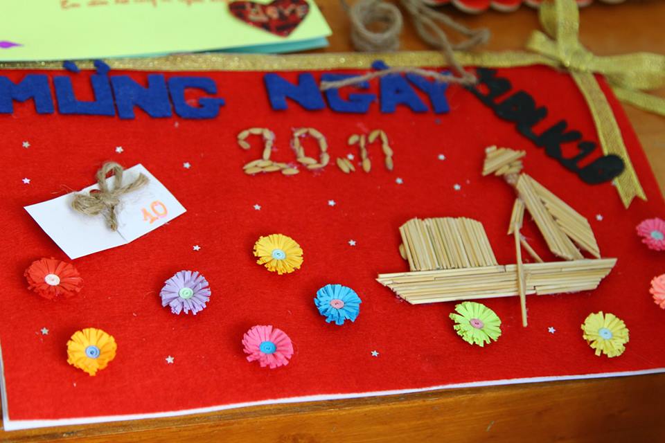Meaningful acts of HUTECH students on Vietnamese Teachers’ Day (November 20) 59