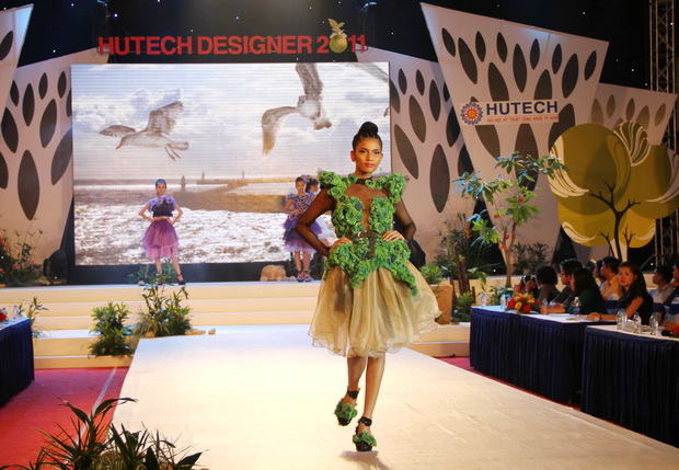 Hutech Fashion Design 2012 is starting soon 7