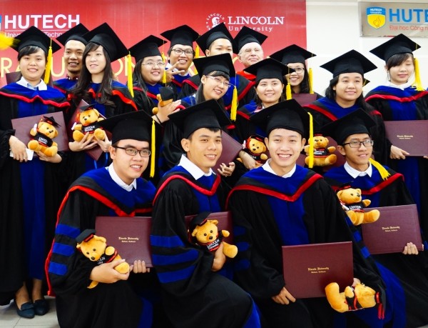 Lincoln University Graduation Ceremony 2014 37