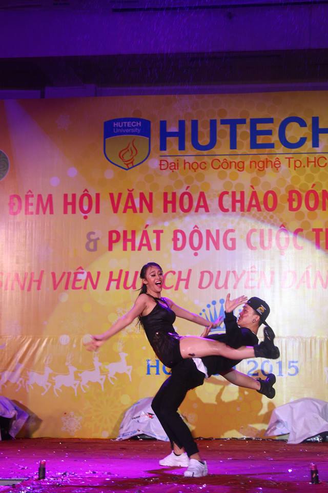 Hơn 5000 sinh viên HUTECH hòa mình cùng Đêm hội văn hóa 2015 105