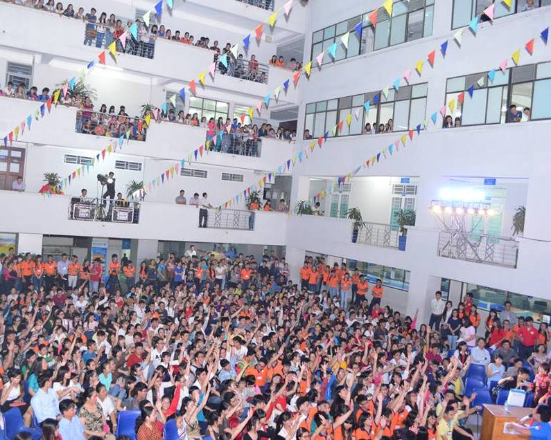 More than 5000 HUTECH students join in the 2015 Culture Festival 50