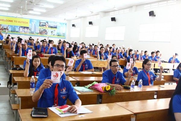 Tưng bừng "Đêm hội văn hóa kỷ niệm Ngày truyền thống Học sinh – Sinh viên Việt Nam"  57