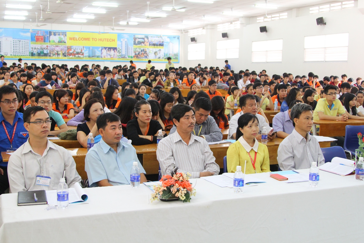 Hội nghị Tổng kết và Phát động Phong trào NCKH Sinh viên năm học 2014 - 2015 15
