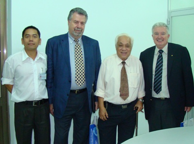 Cựu Đại sứ Úc tại Việt Nam ngỏ ý muốn đầu tư vào HUTECH 16
