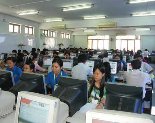 Khai mạc hội thi “Ánh sáng thời đại” lần 4 – 2010 9