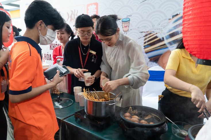 Đặc sắc văn hóa ẩm thực xứ Đài trong không gian Ngày hội việc làm doanh nghiệp Đài Loan 2022 22