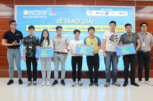 Dự án “Ứng dụng chăm sóc trẻ em” giành Giải Đặc biệt cuộc thi “HUTECH IT Got Talent 2019” 98