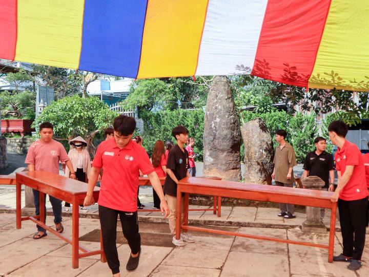 Sinh viên VJIT mang trăng Trung thu tròn đầy đến thiếu nhi tại Lâm Đồng, Bến Tre và TP. Thủ Đức (TP.HCM) 15