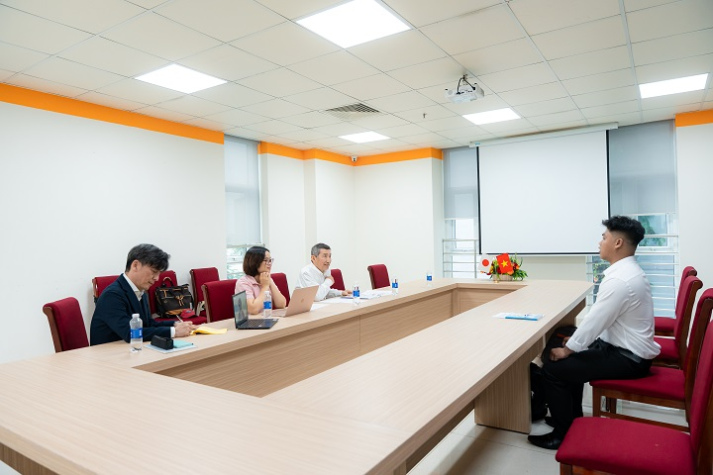 HUTECH phối hợp cùng TOA Kogyo tuyển dụng sinh viên ngay tại trường 19