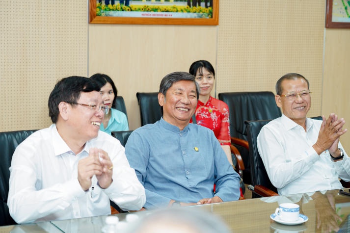 HUTECH đón tiếp Quận uỷ và Hội Doanh nghiệp quận Bình Thạnh đến chúc Tết 93