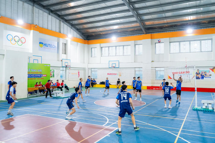 [HUTECH Games 2026] Viện Kỹ thuật lội ngược dòng ngoạn mục, giành ngôi vương Bóng chuyền nam 98