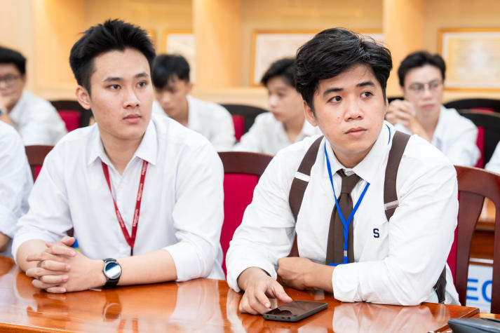 [Video] Loạt đồ án tốt nghiệp “chạm” thực tiễn của sinh viên Ô tô I-HUTECH gây ấn tượng mạnh 19