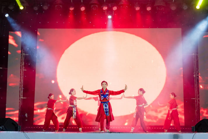 Trải nghiệm học theo kiểu “độc lạ” cùng sinh viên HUTECH tại loạt sân chơi “cực chất” 114