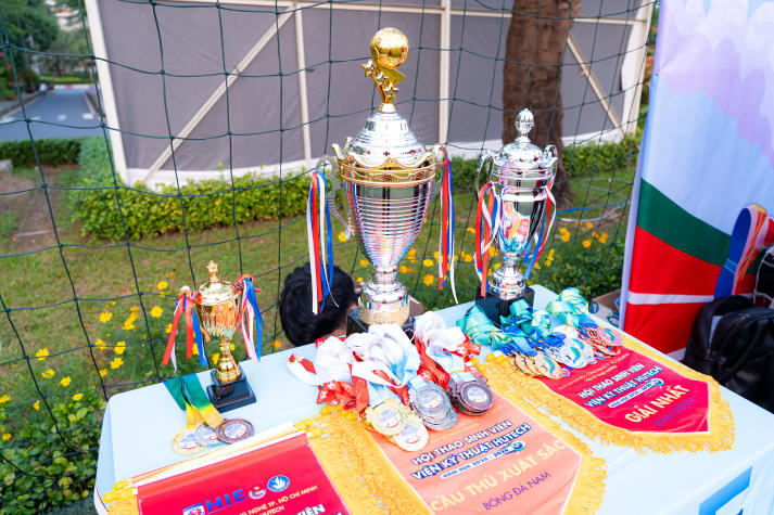 Mùa hội thao 2025-2026: Dấu ấn sức trẻ Viện Kỹ thuật HUTECH 10