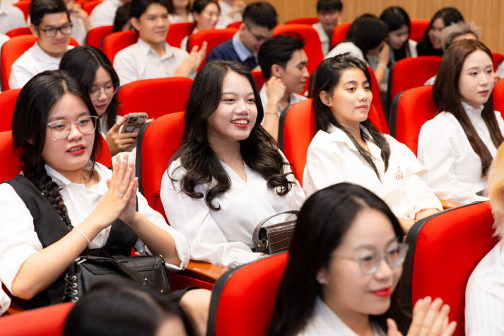 Từ dấu ấn năm học cũ đến khát vọng mới của sinh viên Khoa Khoa học Xã hội và Quan hệ Công chúng 25