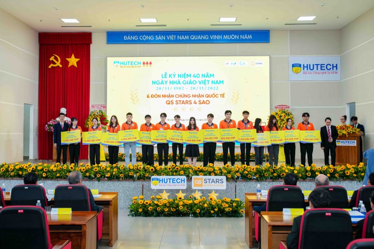 HUTECH long trọng đón nhận chứng nhận QS Stars 4 Sao trong Lễ  kỷ niệm 40 năm Ngày Nhà giáo Việt Nam 20/11 231