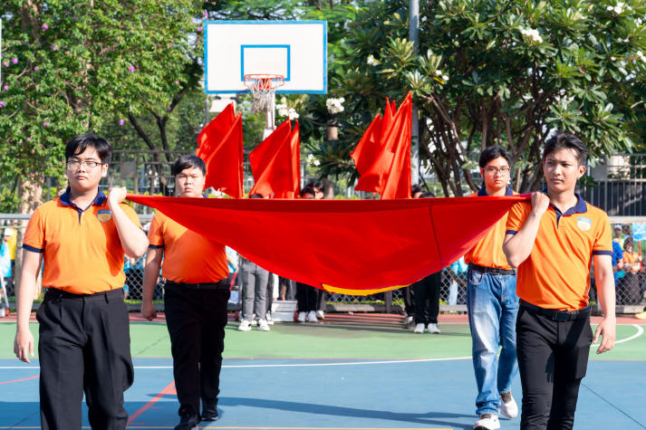 [Video] Bùng nổ tinh thần thể thao, Hội thao CB-GV-NV HUTECH 2026 khởi động mùa tranh tài rực lửa 23