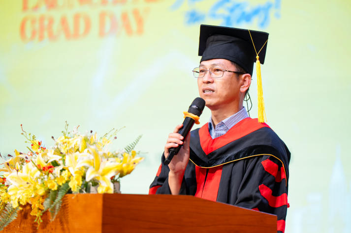 419 tân khoa rời giảng đường, chính thức bước vào “level” mới của hành trình nghề nghiệp 15