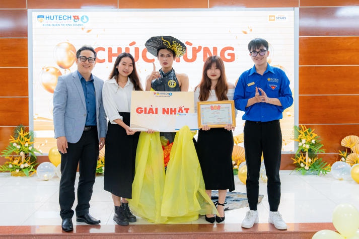 Mãn nhãn với loạt thiết kế độc đáo tại vòng Chung kết cuộc thi thời trang tái chế của Khoa Quản trị kinh doanh HUTECH 134