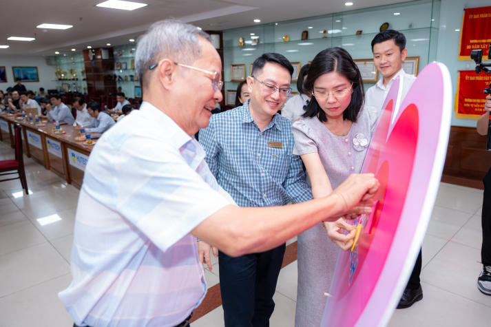 [Video] “Gắn kết để lan tỏa tri thức”: HUTECH chào đón những người đồng hành mới 124