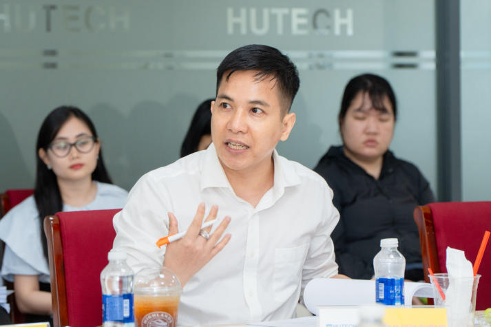Nhiều góc nhìn sáng tạo trong nghiên cứu giảng dạy tiếng Anh tại buổi bảo vệ luận văn/đề án Thạc sĩ ngành Ngôn ngữ Anh 58