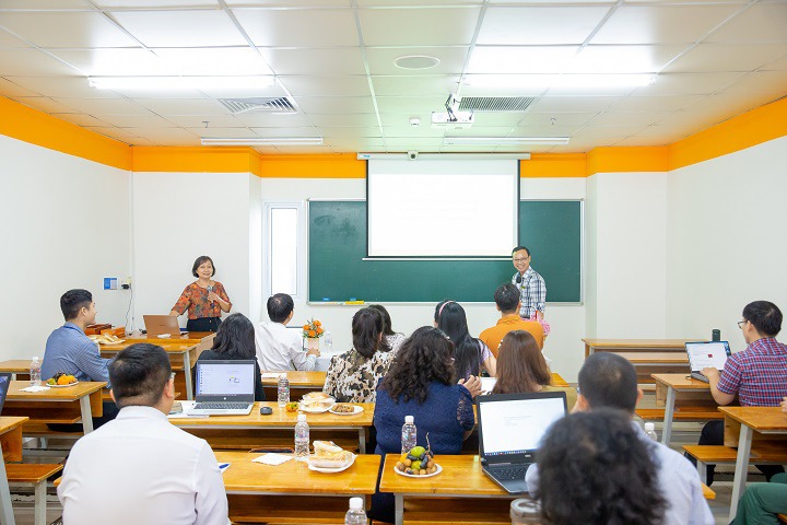 Giảng viên Khoa Tiếng Anh tìm hiểu phương pháp giảng dạy hiệu quả qua Hội thảo 