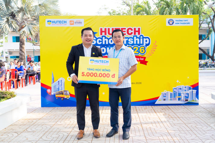 [Video] HUTECH Scholarship Tour 2026 “đổ bộ” THPT Hàm Thuận Bắc, tiếp sức sĩ tử chạm ngưỡng đại học 20