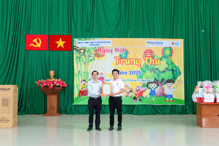 Kết nối yêu thương, HUTECH lan tỏa giá trị đến cộng đồng Bình Khánh 25
