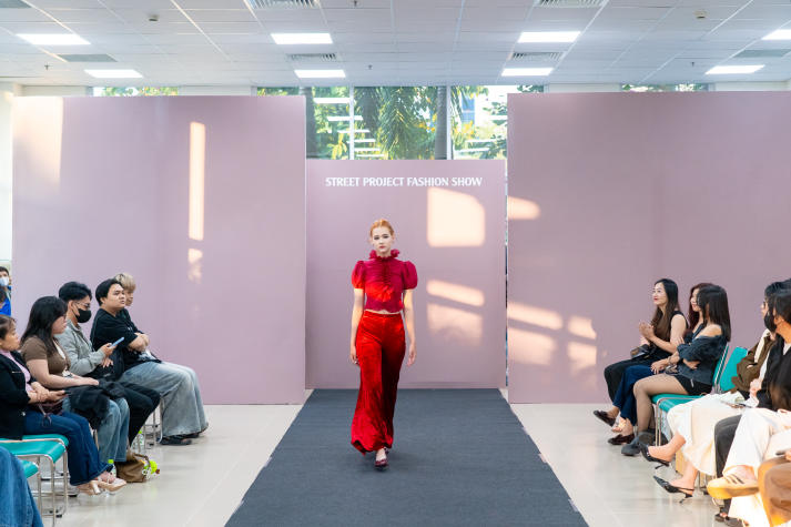 Sinh viên Thiết kế thời trang “lên sàn” với đồ án thực tế, từng bước định hình tư duy làm nghề 56