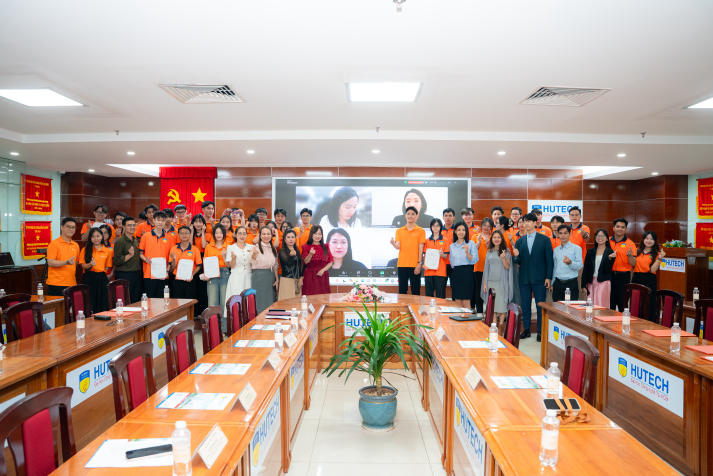 Hanwha Life Finance Mentor wraps up, highlighting growth of 40 HUTECH students 80