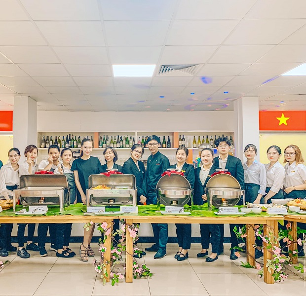 Gặp gỡ giảng viên Trần Lê Thanh Thiện - người lan tỏa cảm hứng ẩm thực “5 sao” cho sinh viên HUTECH 76
