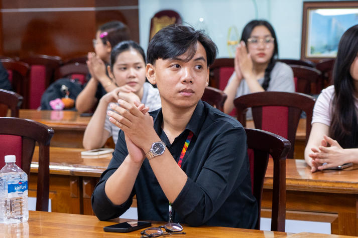 Sinh viên Khoa Marketing - Kinh doanh quốc tế khám phá NFT trong hành trình phát triển thương hiệu cá nhân 71