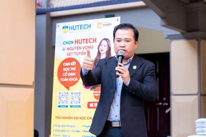 HUTECH Scholarship Tour 2025: 13 suất học bổng trị giá 25% học phí toàn khóa được trao cho học sinh Trường TH-THCS-THPT Bùi Thị Xuân (Đồng Nai) 51