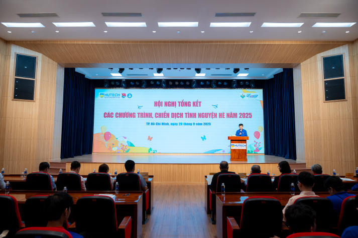 Đoàn - Hội HUTECH tổng kết hành trình cống hiến, phát huy tinh thần xung kích trong mùa hè 2025 26