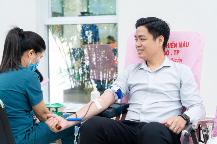 Tuổi trẻ HUTECH lan tỏa yêu thương qua Ngày hội Hiến máu tình nguyện trong Tháng thanh niên 2026 20