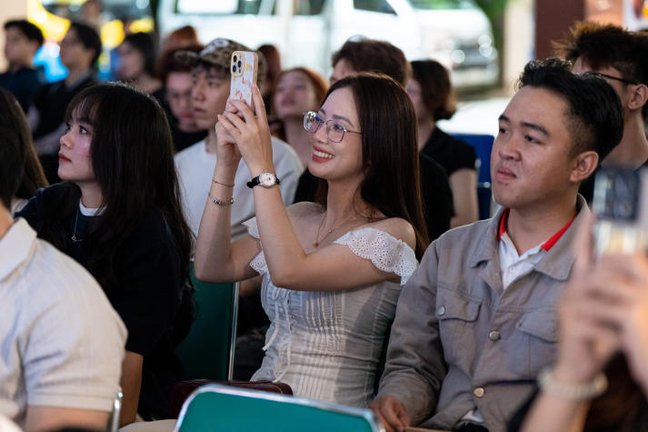 Sinh viên năm nhất ngành Quản trị sự kiện ghi dấu với “Energy Station” đầy cảm xúc 34