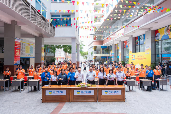 [Ảnh] Rộn ràng chuỗi hoạt động chào tuổi mới, lan tỏa khí thế và khát vọng vươn xa 216