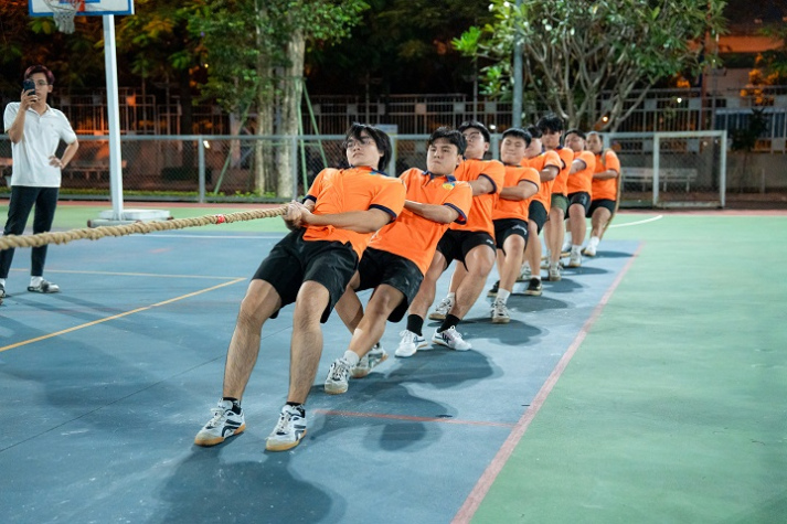 Sinh viên Kiến trúc - Mỹ thuật bứt tốc trong ngày hội thể thao 37