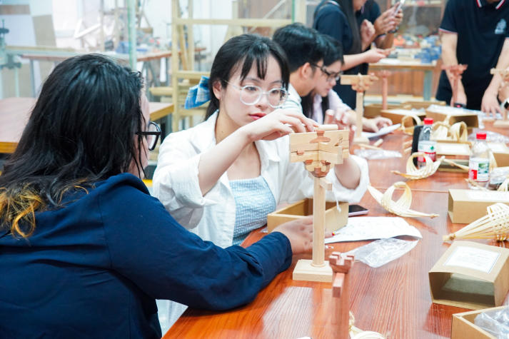 SINH VIÊN KHOA XÂY DỰNG THAM GIA GIAO LƯU QUỐC TẾ TẠI TRUNG QUỐC 58