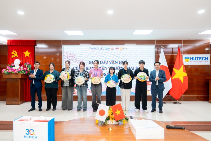 VJIT and Josai International University students engage in cultural exchange 83
