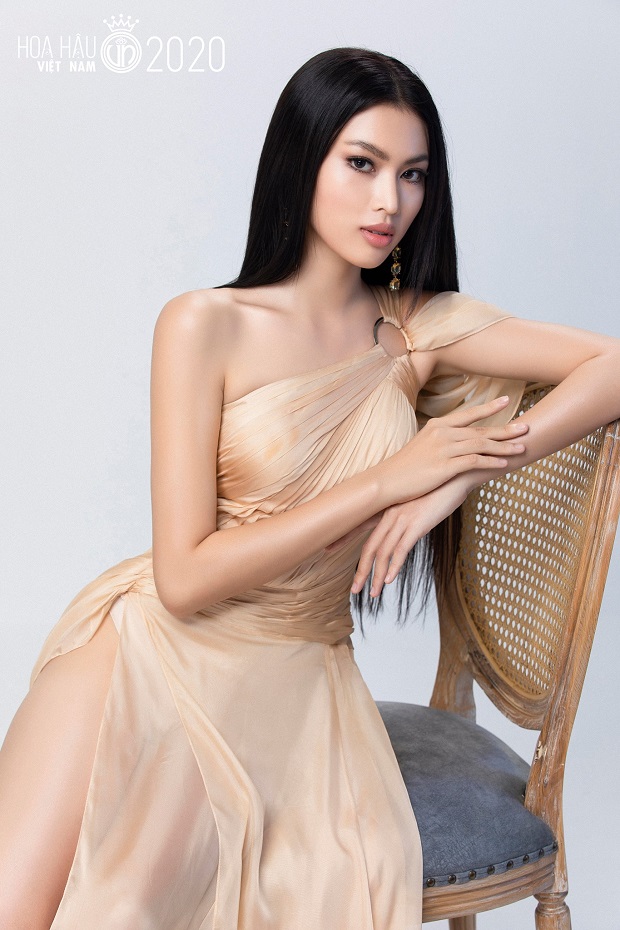 “Tiếp lửa” bình chọn cho nữ sinh HUTECH tại vòng Bán kết Hoa hậu Việt Nam 2020 8